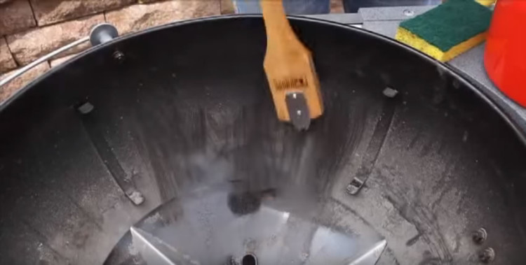 how to clean a charcoal grill