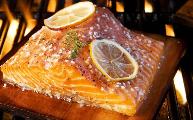 Recipe for the Perfect Cedar Plank Salmon