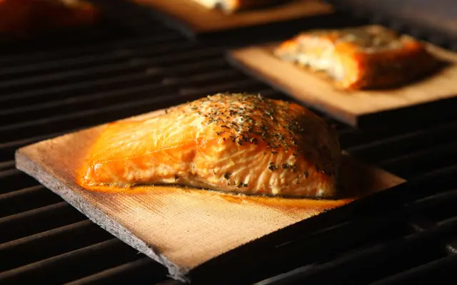 How to Choose the Perfect Grilling Plank