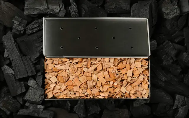 How to Grill With Wood Chips
