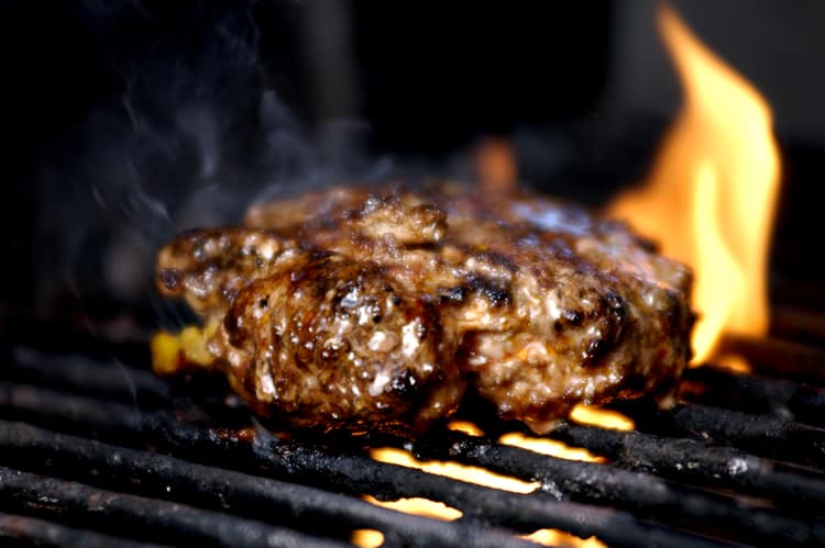 grilling the perfect burger