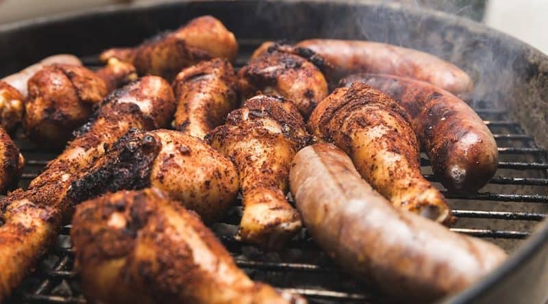 How Long to Boil Brats Before Grilling